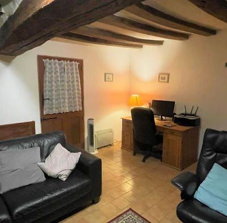 La Maison Tournesol - 3 Bedroom House With Large Garden Near Saumur Saint-Martin-de-la-Place エクステリア 写真