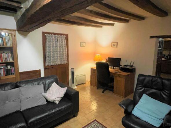 La Maison Tournesol - 3 Bedroom House With Large Garden Near Saumur Saint-Martin-de-la-Place エクステリア 写真